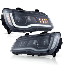 Laden Sie das Bild in den Galerie-Viewer, YZautolights Tail Lights LEXUS IS250/300 Dynamic Start-Up Animation  (2006-2013)